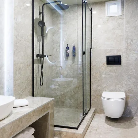 فندق مبيت وإفطار Angels Riva Boutique Residences 3*